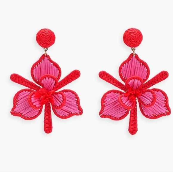 🔹️ Camila Coelho🔹 Beautiful  raffia flower dangle Lightweight Stud  earrings✨️ - Picture 3 of 5